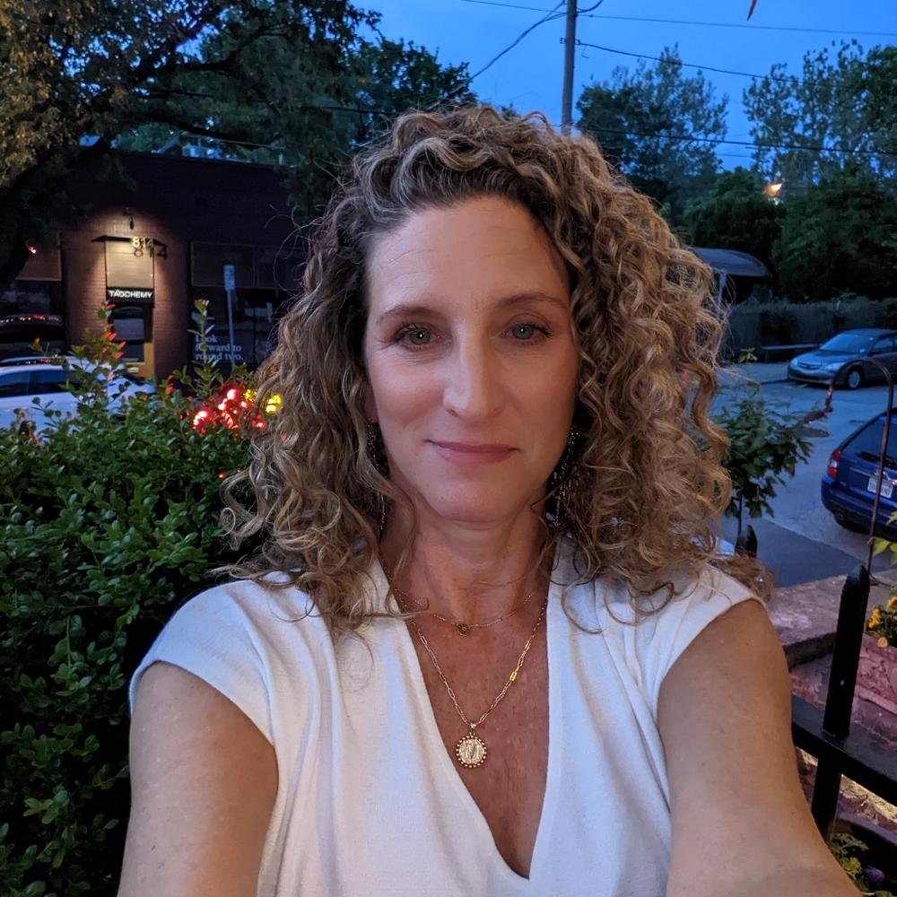 Meet your Posher, Mara